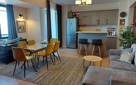 Prime Location, Seaside Apartment, Near The Beach